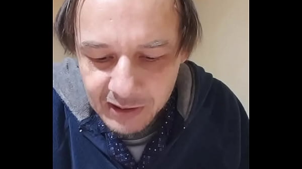 Coroa gostosa faz trio safado com o marido no paraíso