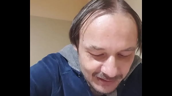 Coroa gostosa faz trio safado com o marido no paraíso