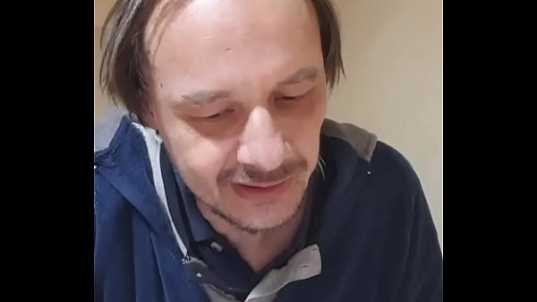 Coroa gostosa faz trio safado com o marido no paraíso