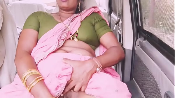 Esposa linda traindo marido tenta foder com namorado no carro