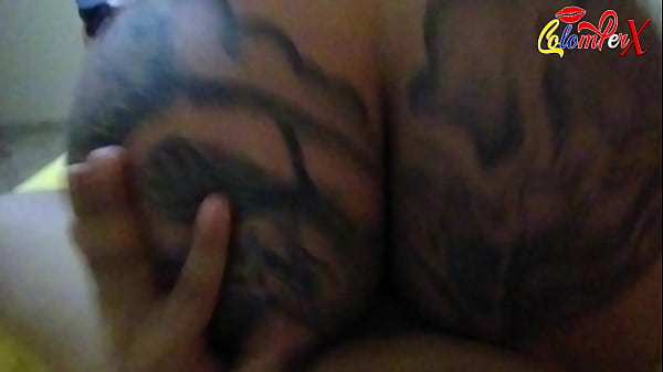 Faço sexo duro com minha latina em todas as posições