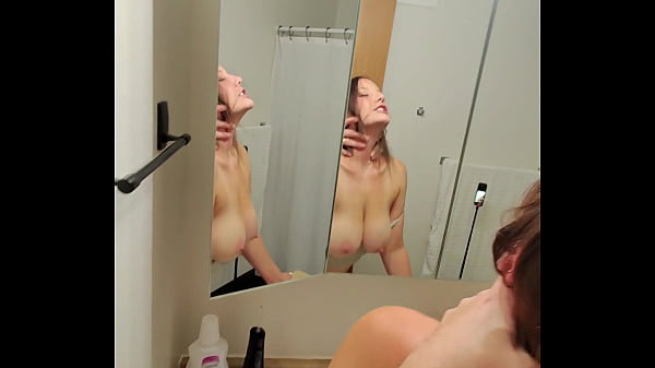 Pov pego mijando e fodido de costas pela esposa
